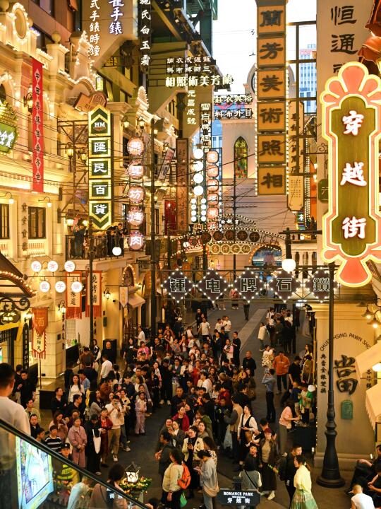 带娃玩转《上海千古情》，不累攻略在这里