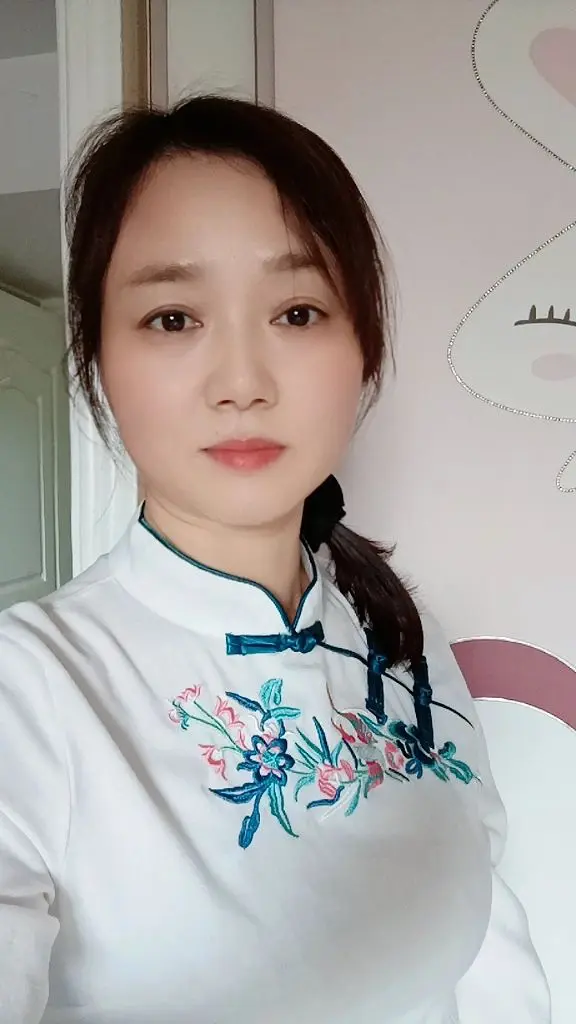 人生是一场相逢，也是一场遗忘，最终我们都会成为岁月里的风景！茶因不饮而...
