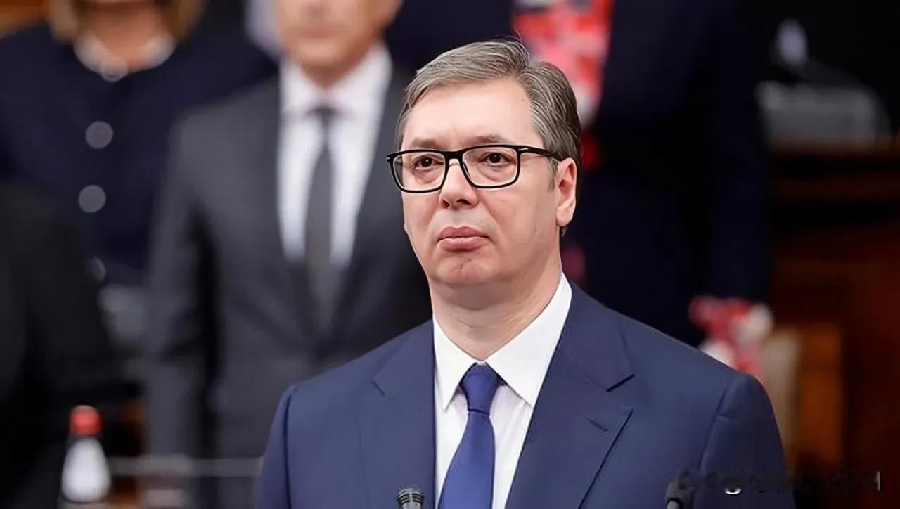 塞尔维亚这是怎么了，为何要对乌出售装备？武契奇亲自回应来了。

他说：“这是我们