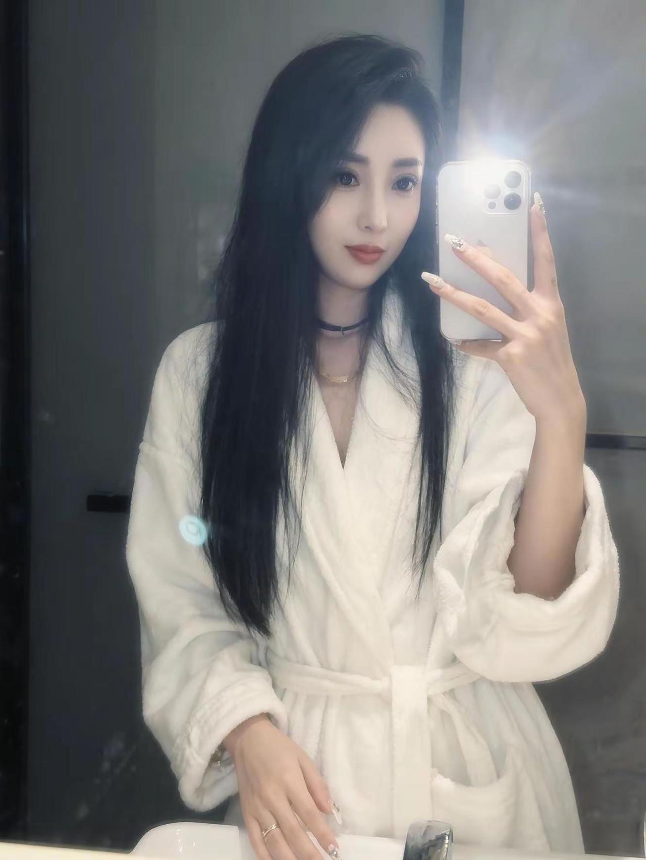 ◦◍•°○💐•°⚪◍◦♡+:｡.｡❣LﾛVЁ❣｡.｡:+♡欢喜是你，喜欢是你，