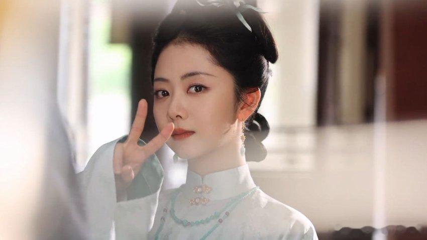 谭松韵上一秒嫡女下一秒婢女兰香如故哇塞，《兰香如故》太绝了！谭松韵上一秒还是养尊