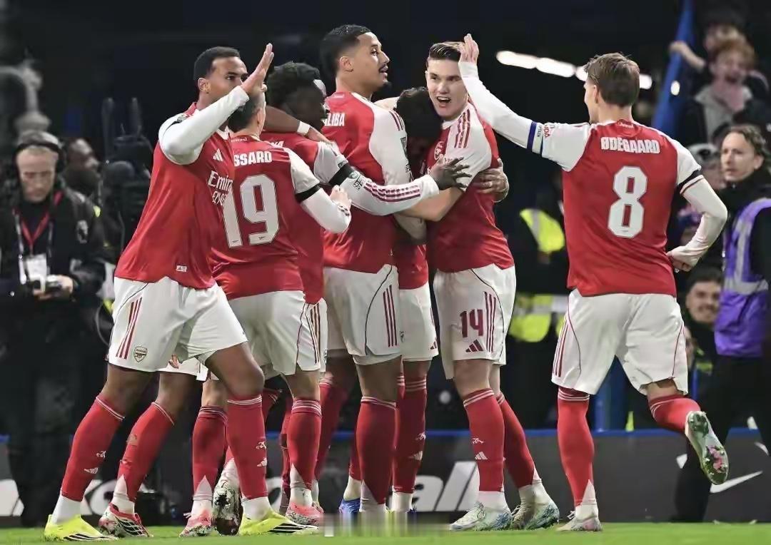 英联杯半决赛次回合，阿森纳主场1-0力克切尔西，哈弗茨补时阶段接赖斯助攻单刀破门