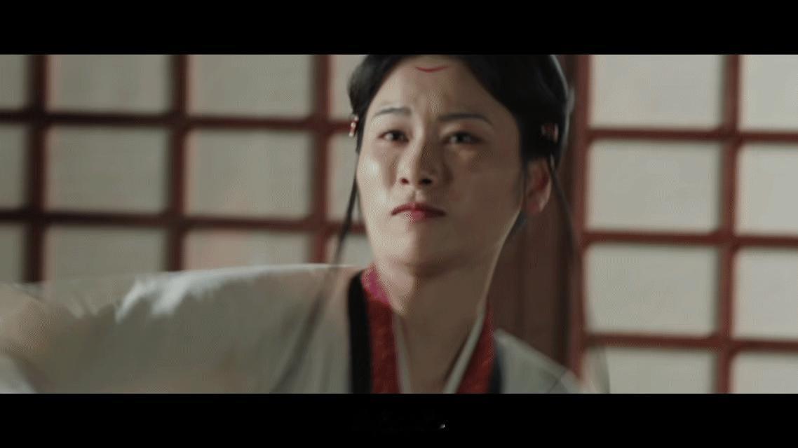 谁家女主狠起来连自己都杀孟姐新剧的人设也挺狠的呀，啥也敢拼，隔着屏幕都感受到了窒