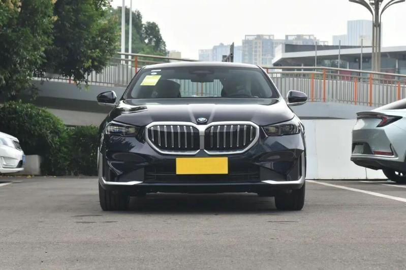 大家发现了吗？宝马暴降30万背后，信号已经越来越强烈了！

2026年刚开年，汽