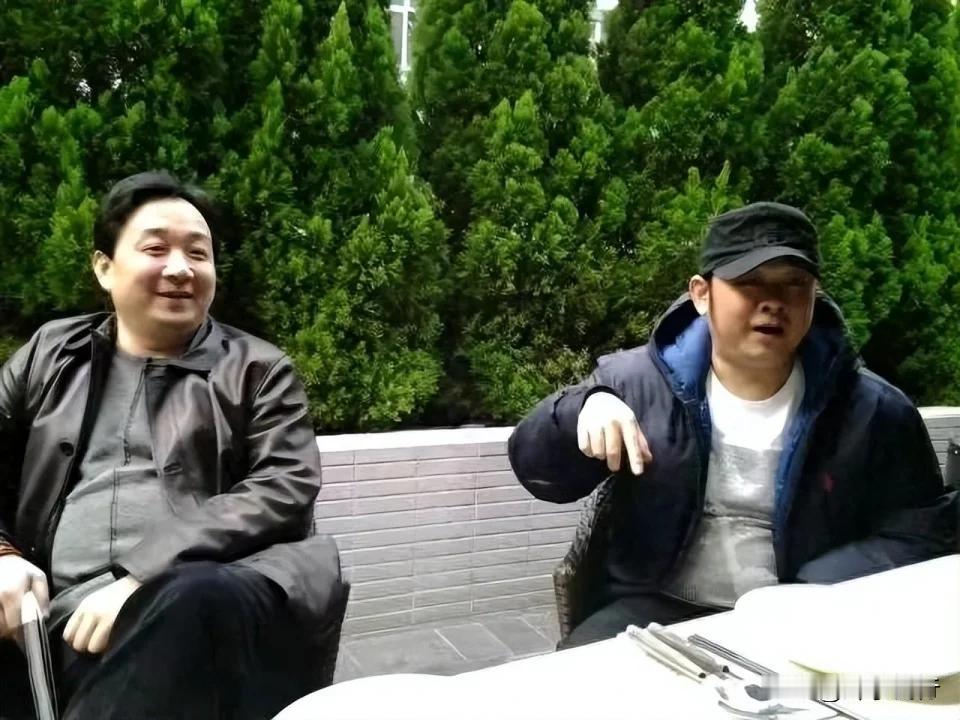前经纪人真诚回应，不怀好意的人收手吧。

11月30日，资深媒体人、记者杜恩湖发