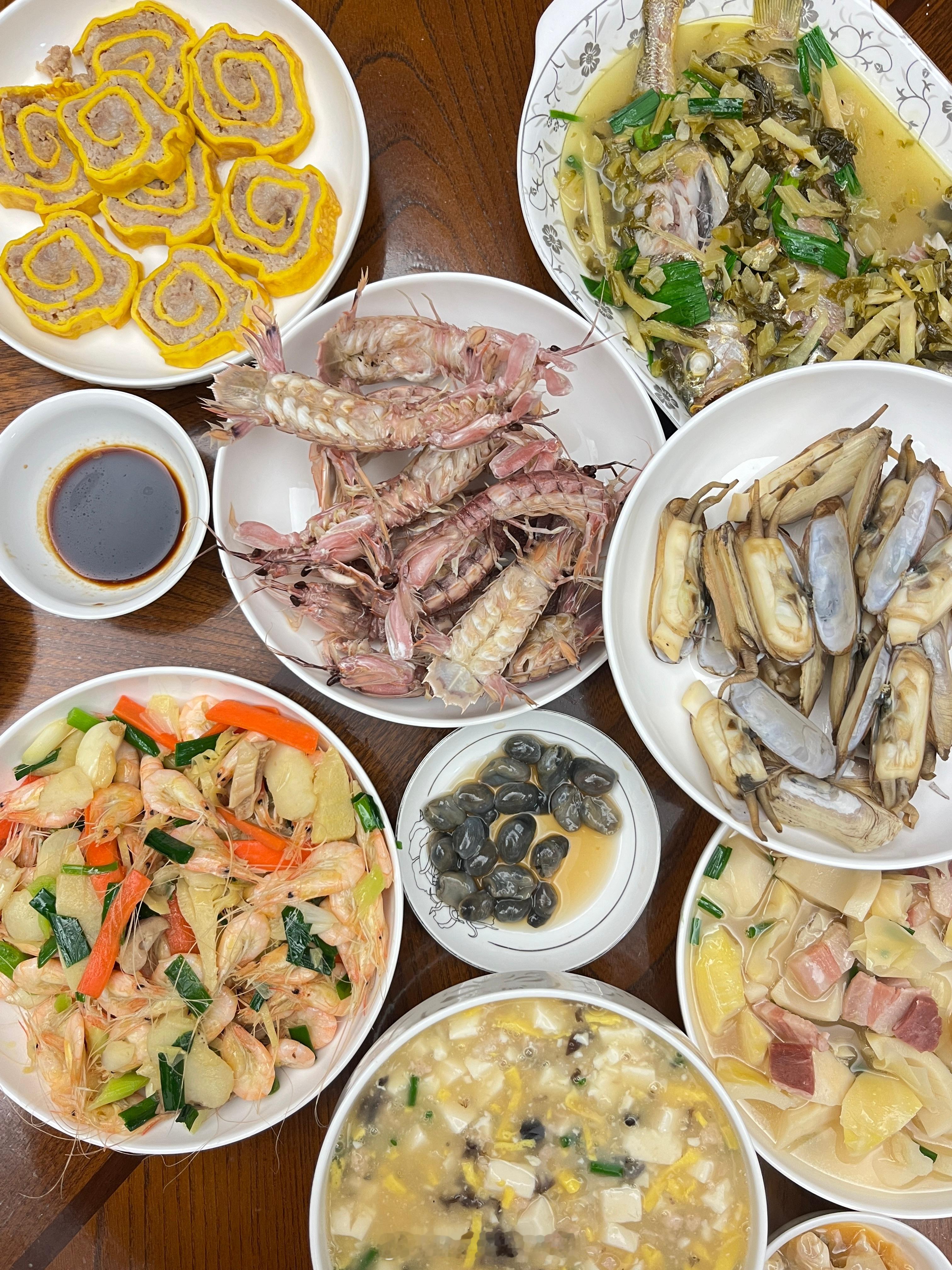 去了很多城市还是宁波最好吃😋特别是妈妈炒的菜[干饭人][干饭人][干饭人]  