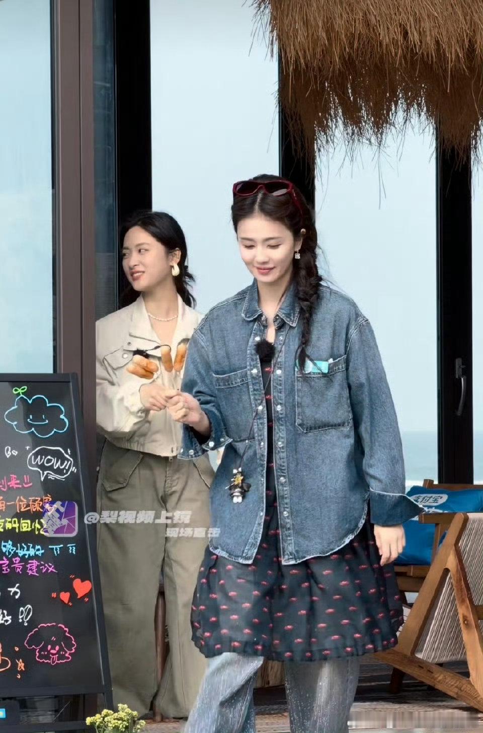 白鹿王鹤棣发烤肠亲爱的客栈2026. 白鹿王鹤棣发烤肠这波操作太圈好感，没有刻意