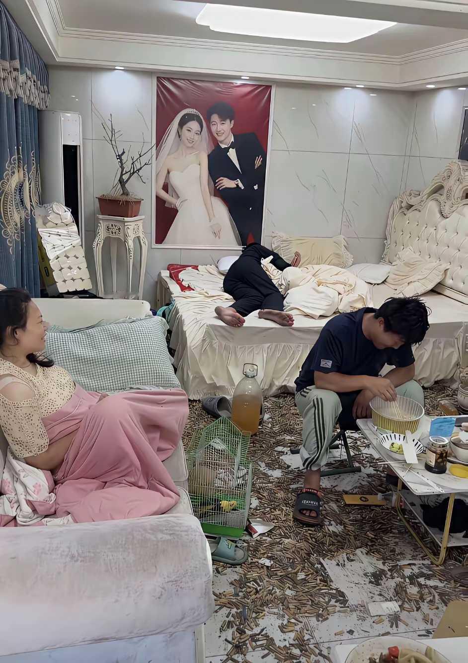 真是不是一家人 不进一家门！