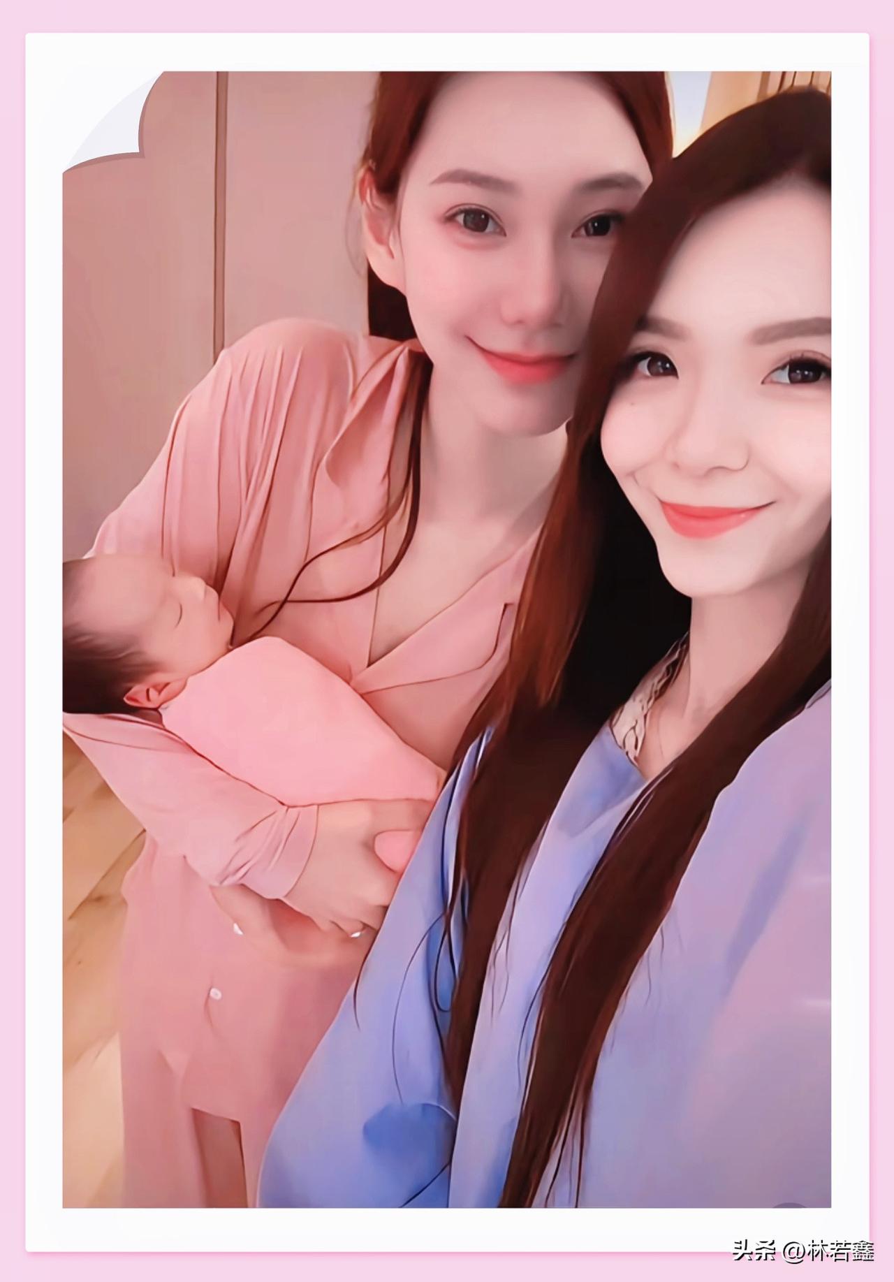 闺蜜晒与马筱梅母子合影，马筱梅产后恢复的很快，抱着儿子母爱满满！

马筱梅的闺蜜