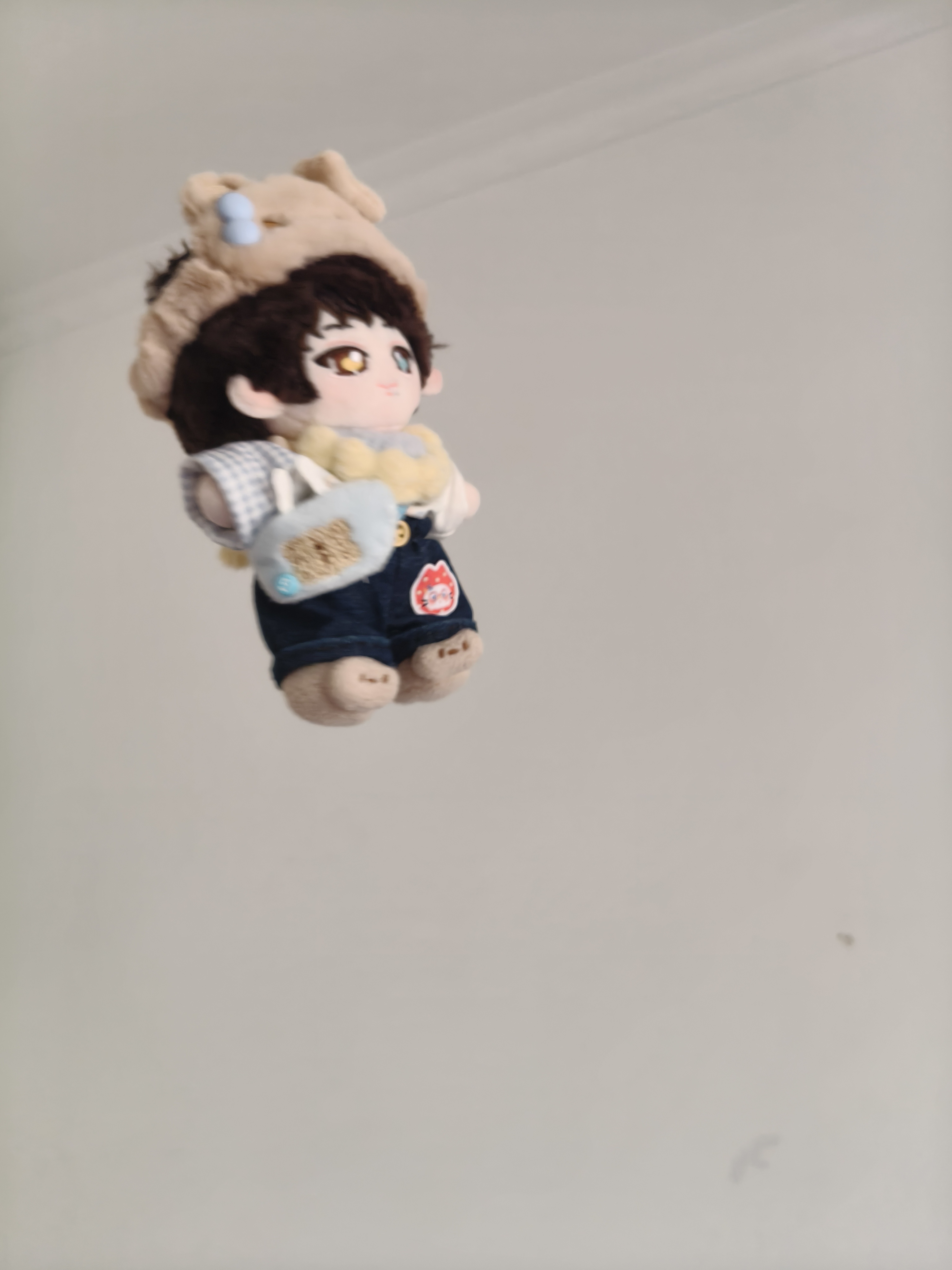 名字：关你屁屁年龄：关你屁屁性 别：男生日日期:0108身高：关你屁屁星座：摩羯