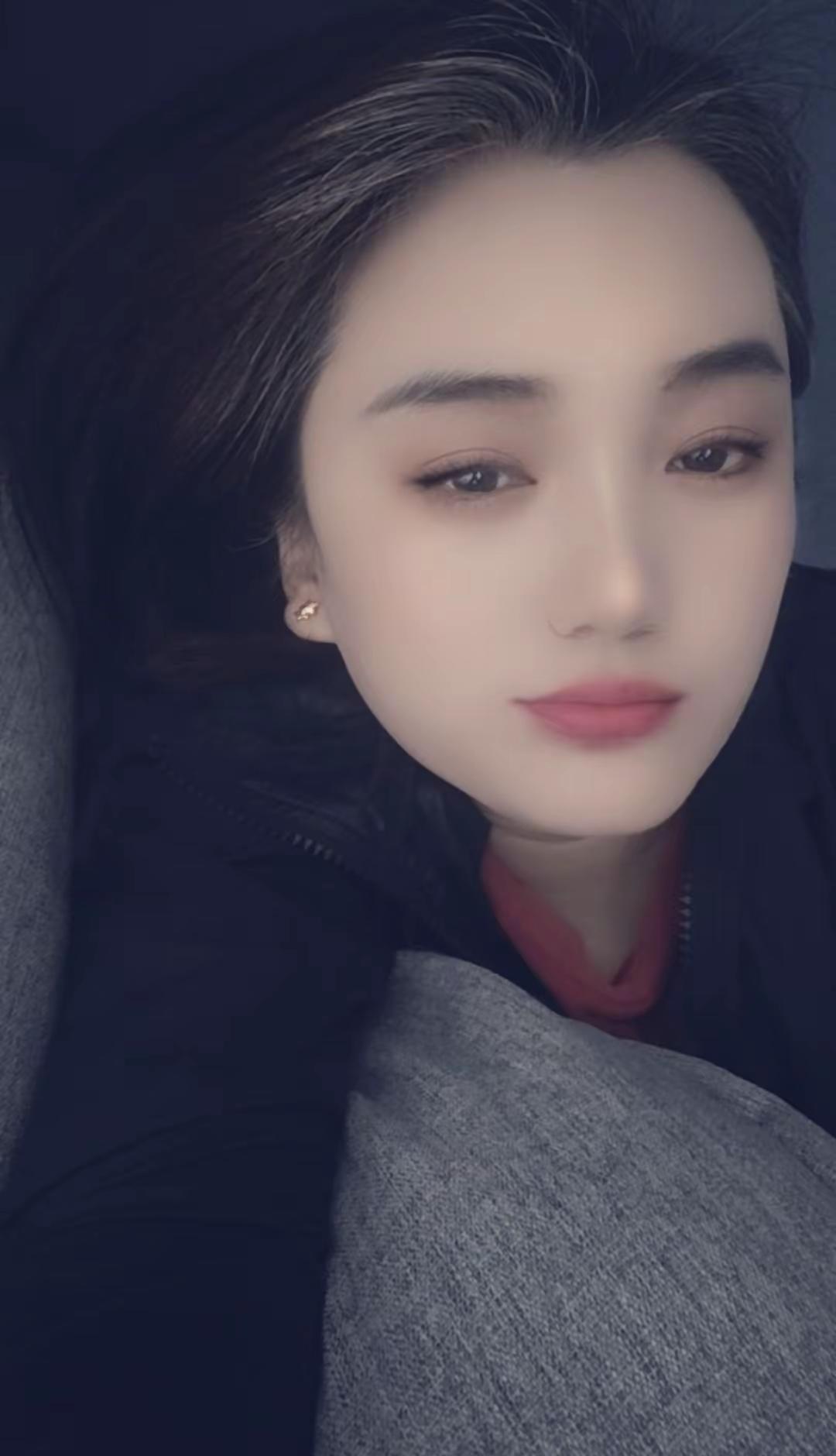 现在离婚率之所以这么高，除了出轨之外，还有一个很现实的原因：单凭男人一个人，已经