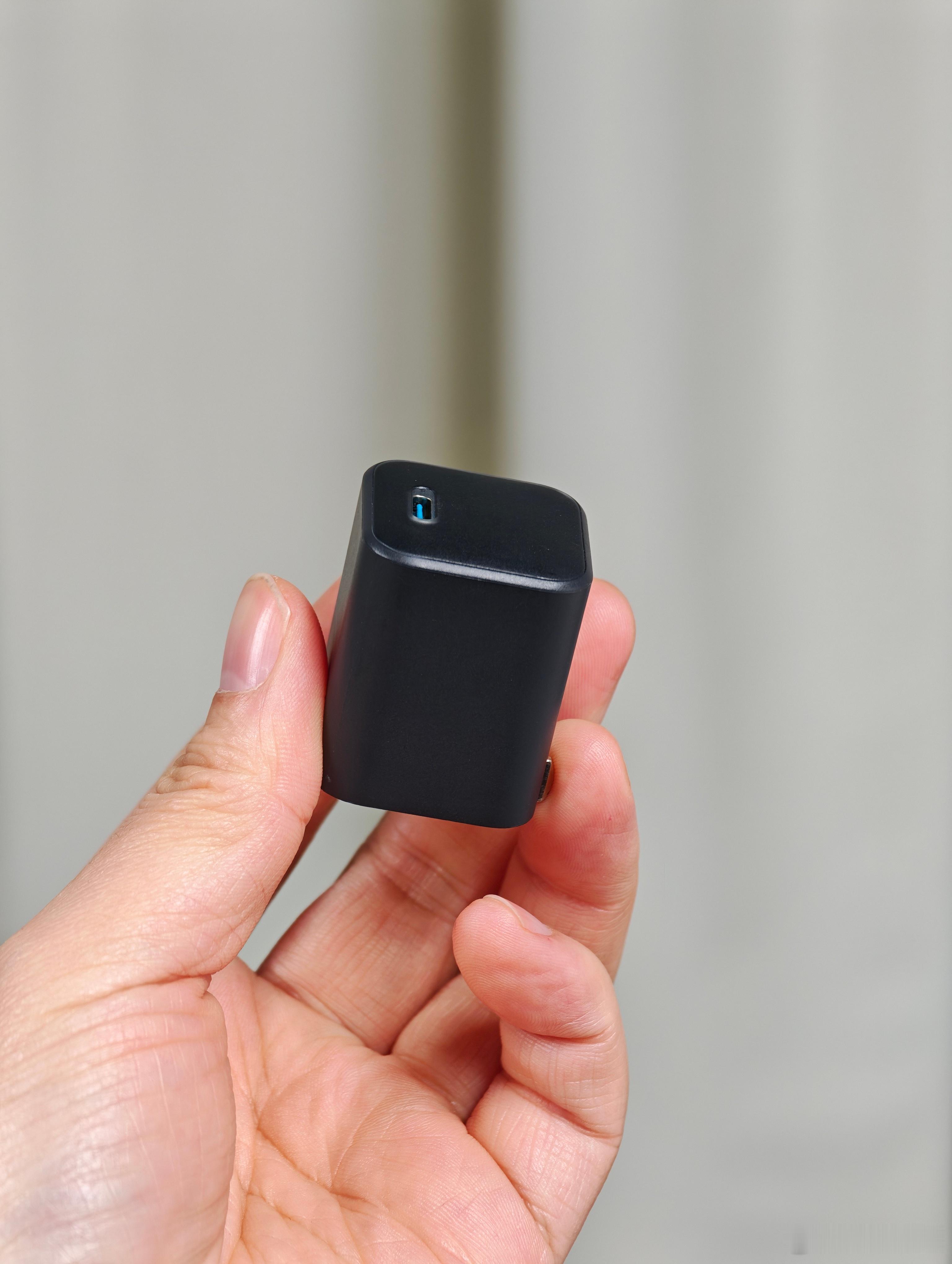 一个安克30W迷你C口充电头，评论即可抽取  抽奖详情