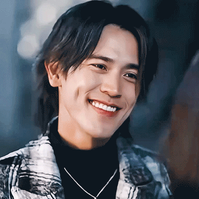 #秋日生活打卡季#不是，梁正贤你又出来霍霍人了，不要以为换了发型剃了胡子我就认不
