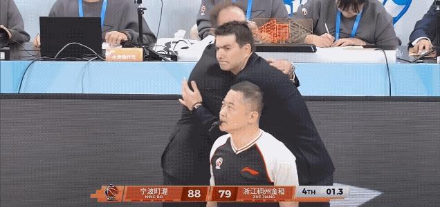 宁波男篮主场88：79击败浙江稠州，赛季双杀浙江稠州，这真的是一个大冷门，要是上