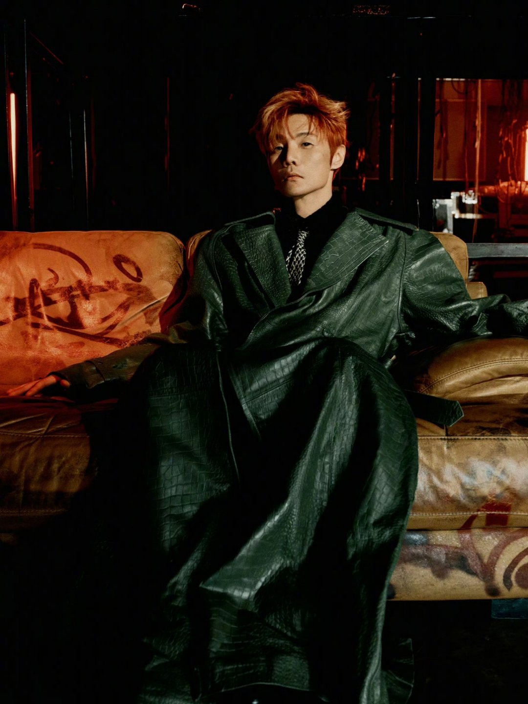 李荣浩4连质问单依纯李荣浩4连质问单依纯 李荣浩对于单依纯演唱会在明确遭到自己拒