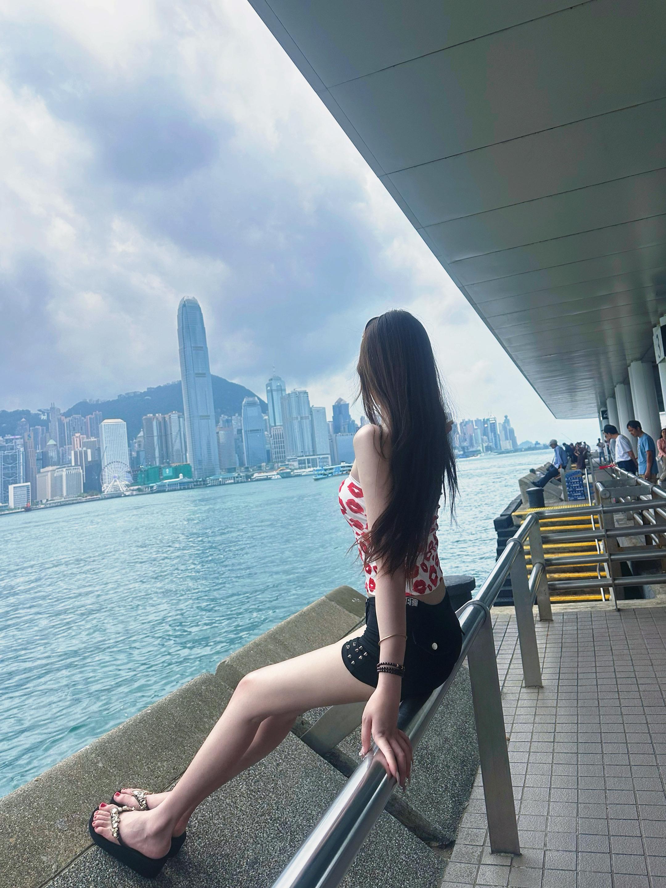 你說你喜歡香港 於是我來到了這裡。