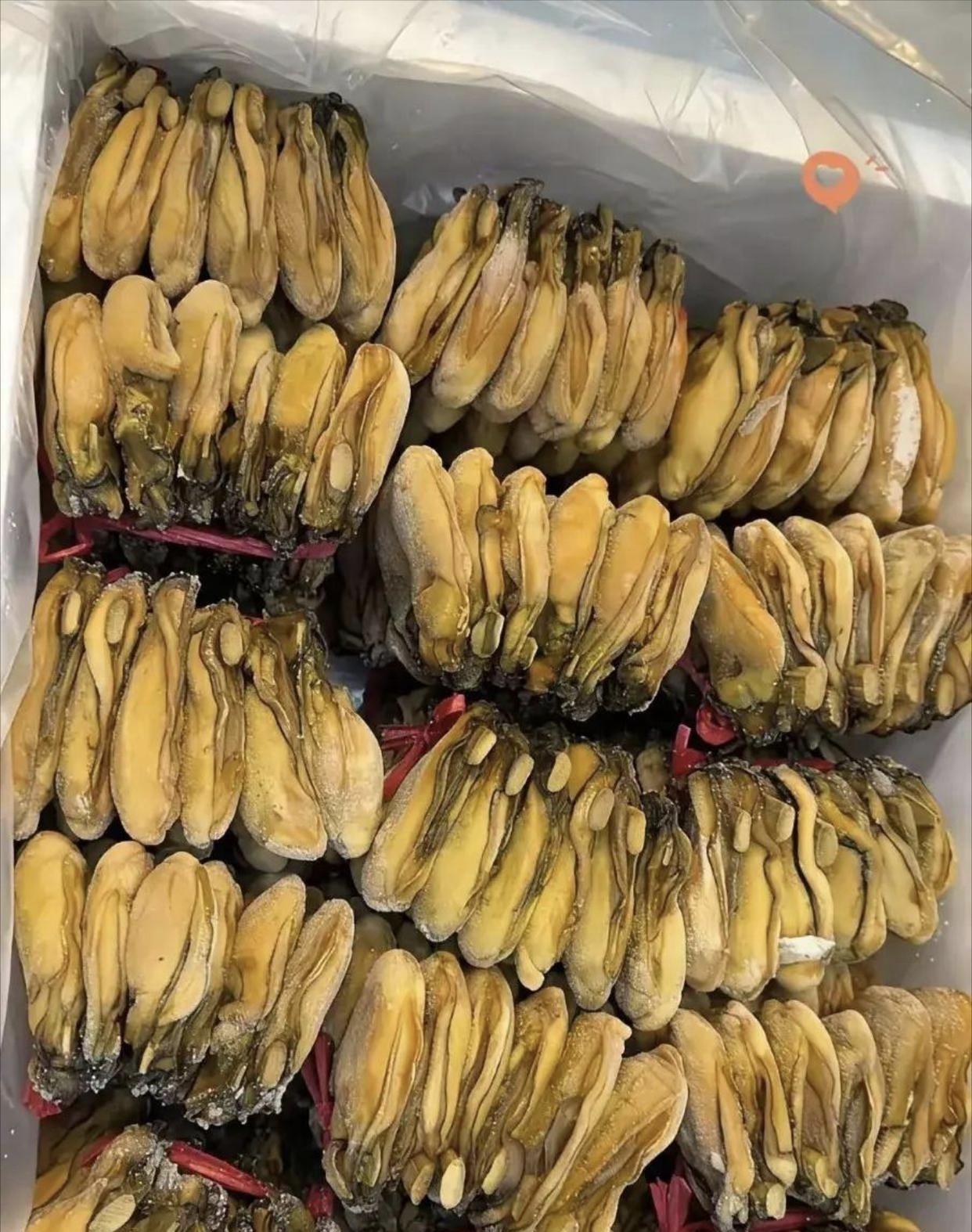 同事寄来的他地的特产，拆开包裹后直接看懵了！从来没见过这种食材，我挨个问了身边的