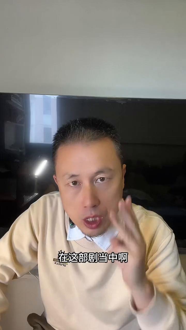 《绝密较量》中的沉默战友：比亚迪硬核技术书写国货传奇。
最近央视一套黄金档热播剧