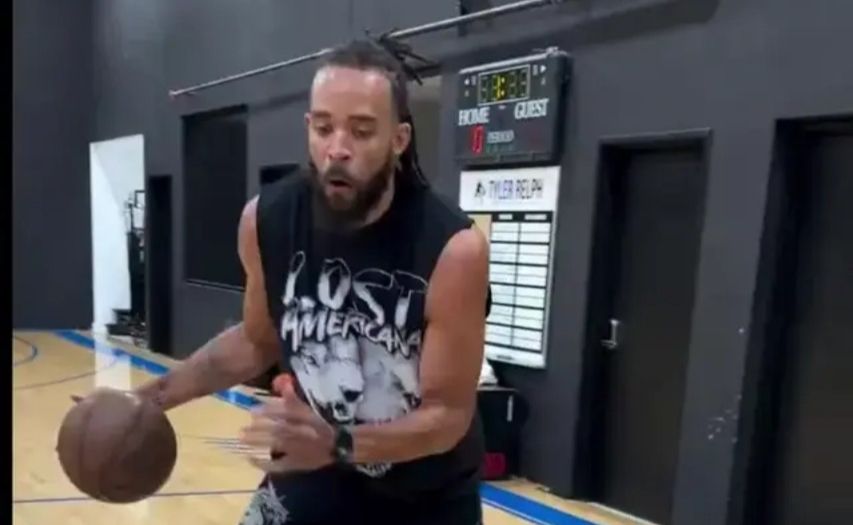 六十万美元的赌局：麦基与上海男篮的双向选择题