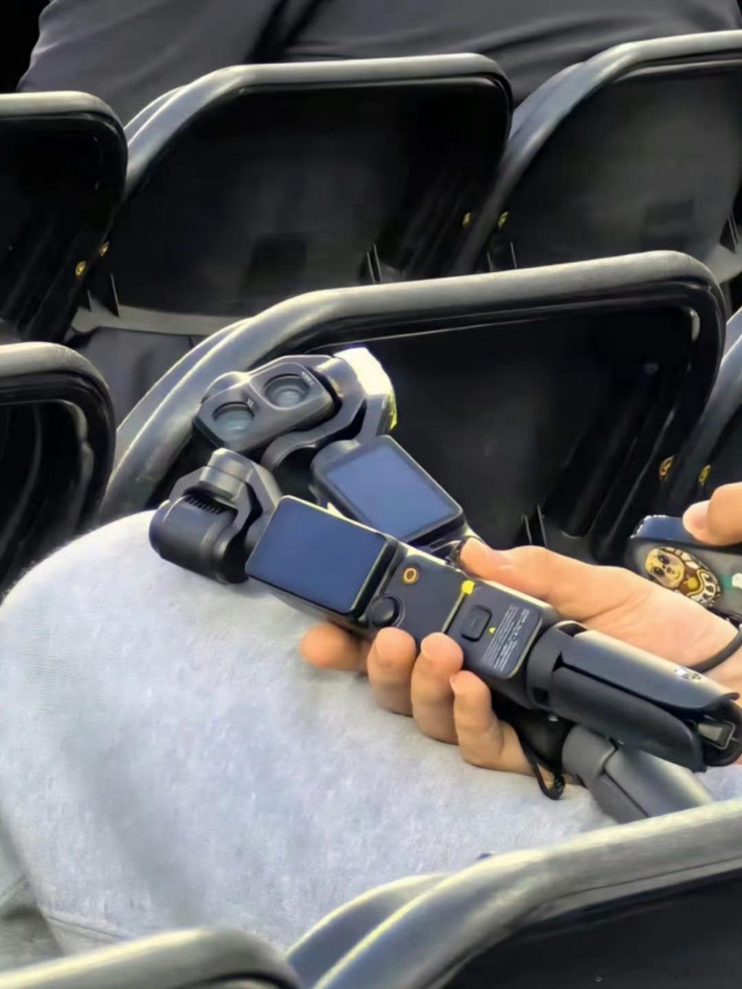 小红薯上看到的 疑似 DJI Pocket 4 Pro现在特别想看它和影石 LU