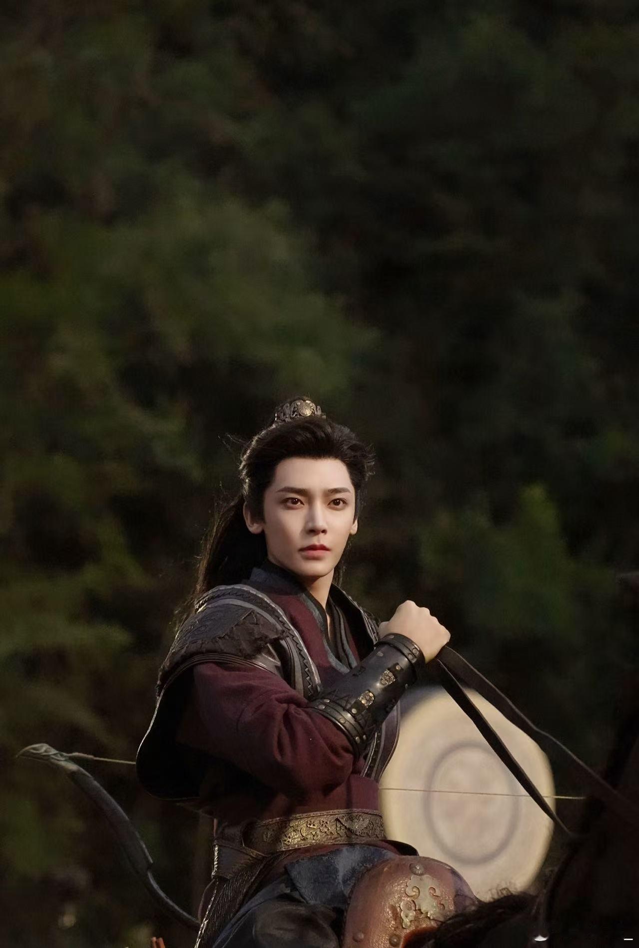 侯明昊直播拆解无台词演技 直播拆解无台词演技这段反复看了好几遍，他不仅认可网友说