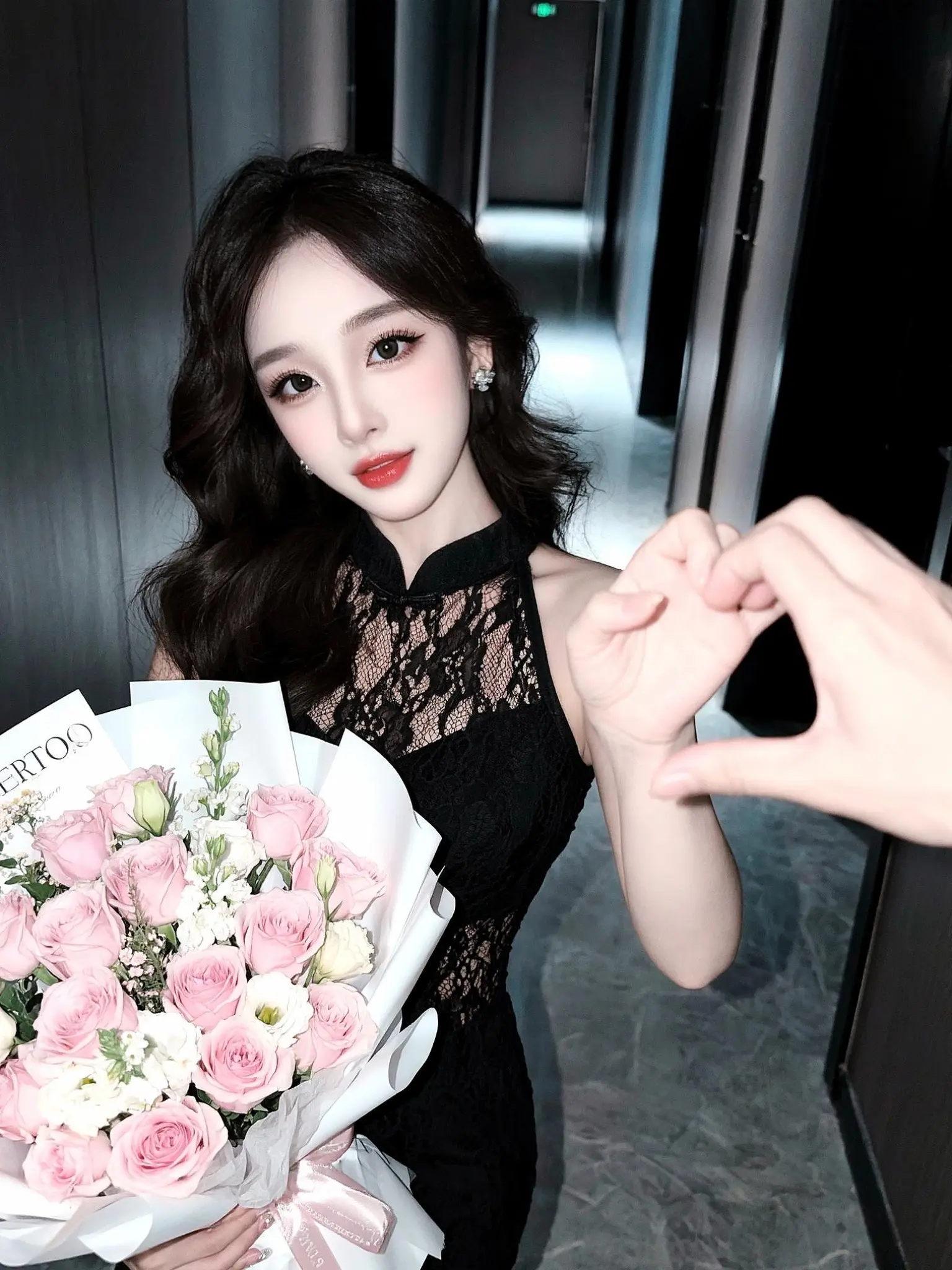 穿搭对我来说易如反掌 甜妹穿搭随意拍 时尚穿搭灵感 浪漫告白时刻 秀出...