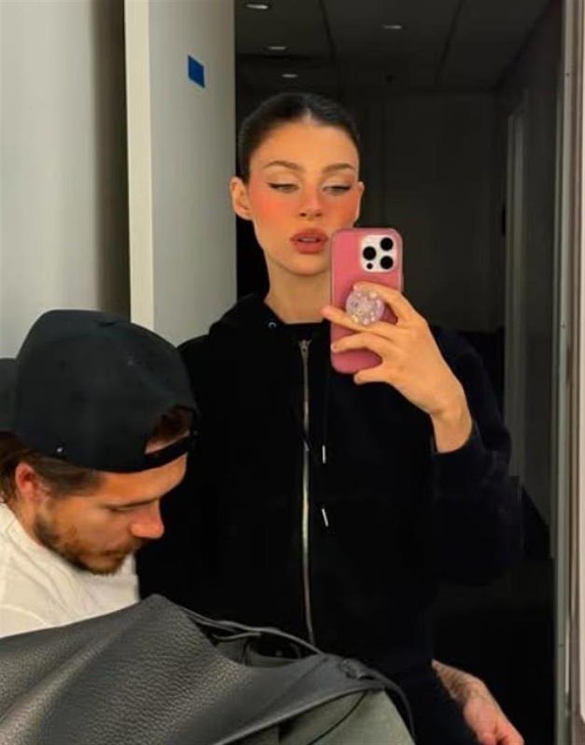 豪门母子决裂难弥合：贝嫂含泪谈艰难一年，儿子高调撒糖回击 