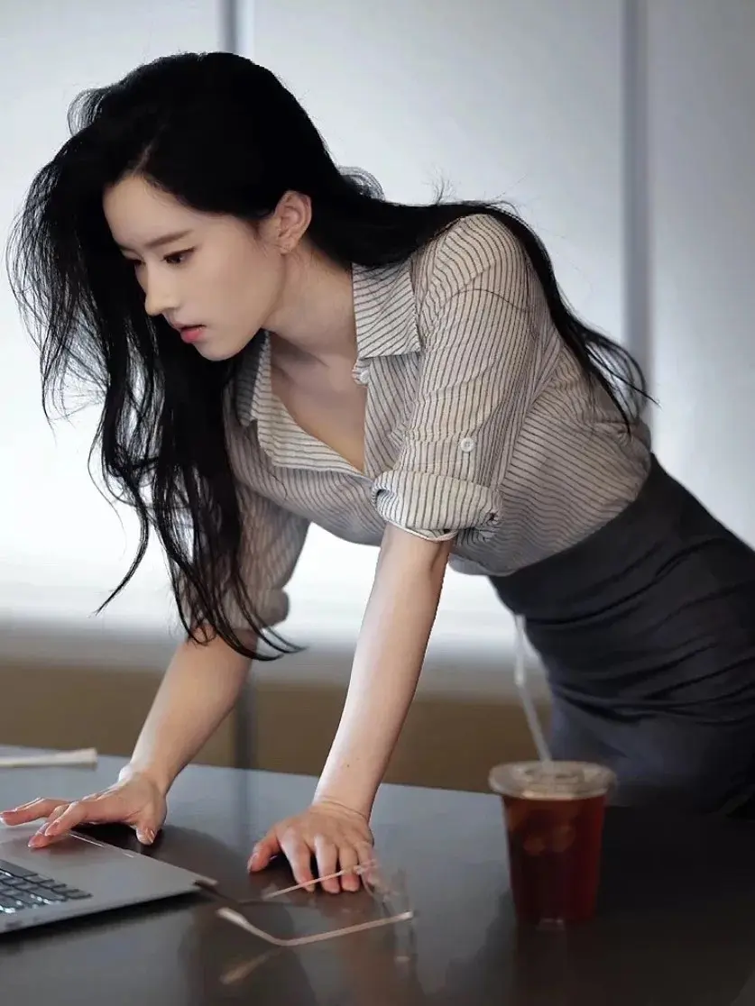 闹到离婚会发现，能和平离婚的人，人品大抵不差，不纠缠，不拿孩子要挟，不...