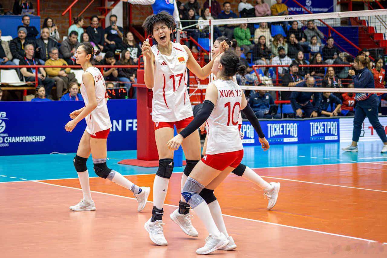 国际排坛动态2026女排U17世锦赛16强战：中国队3-1（25-18/17-2