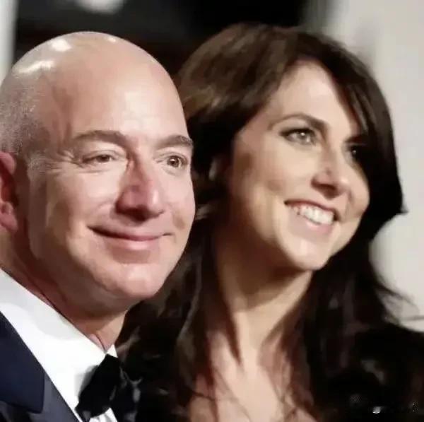 桑切斯和贝佐斯本来就是一路人 ，因为老贝之前说过跟前妻很多兴趣爱好都不一样。

