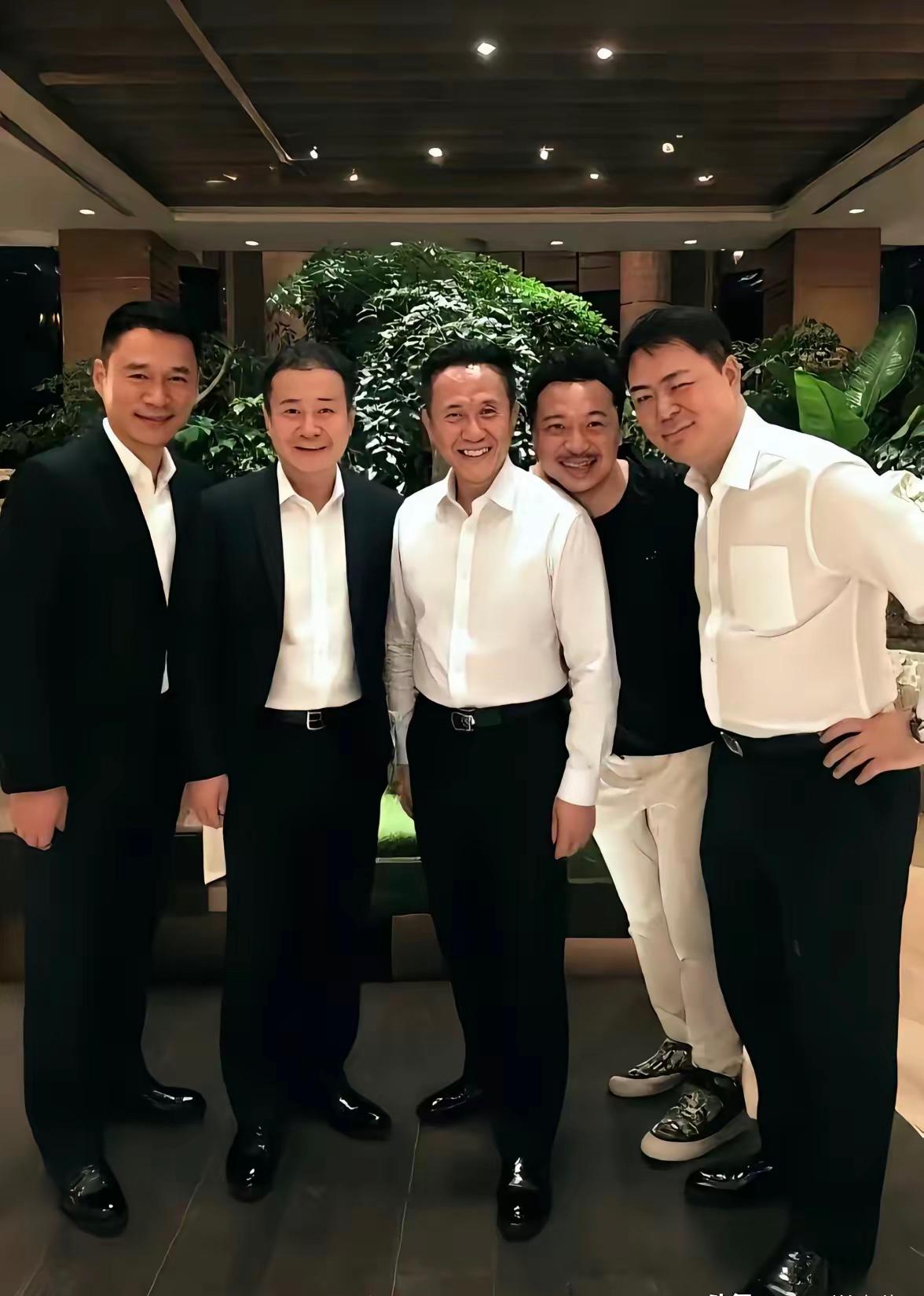 这几位先生，绝对都是影视圈的名家，我打赌，如果你认识三位以上，一定是高手中的高手