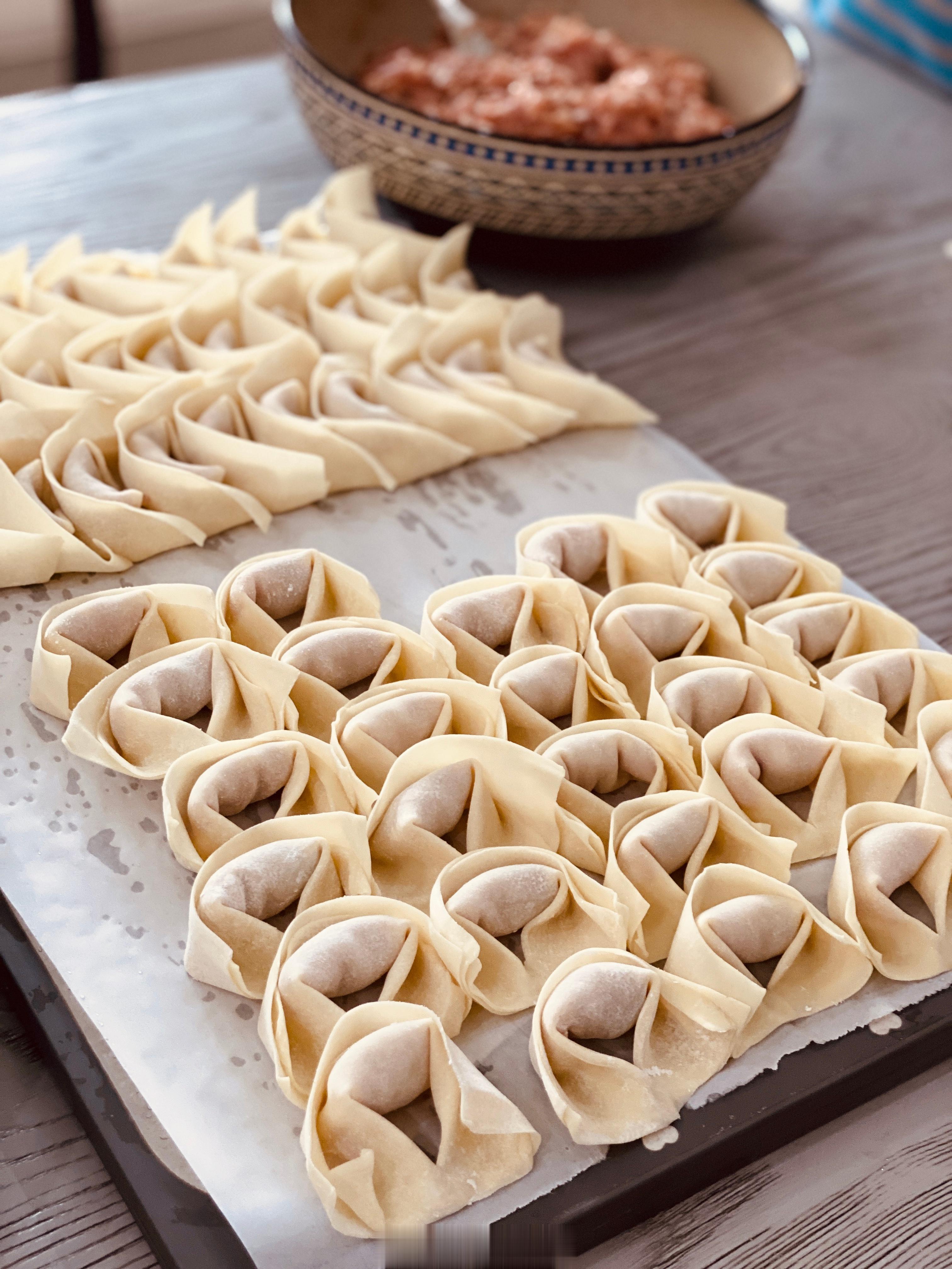 #日常# 中秋快乐呀！🎑🥮今年的中秋，给家里人做了一顿午餐[羞嗒嗒] ​​​