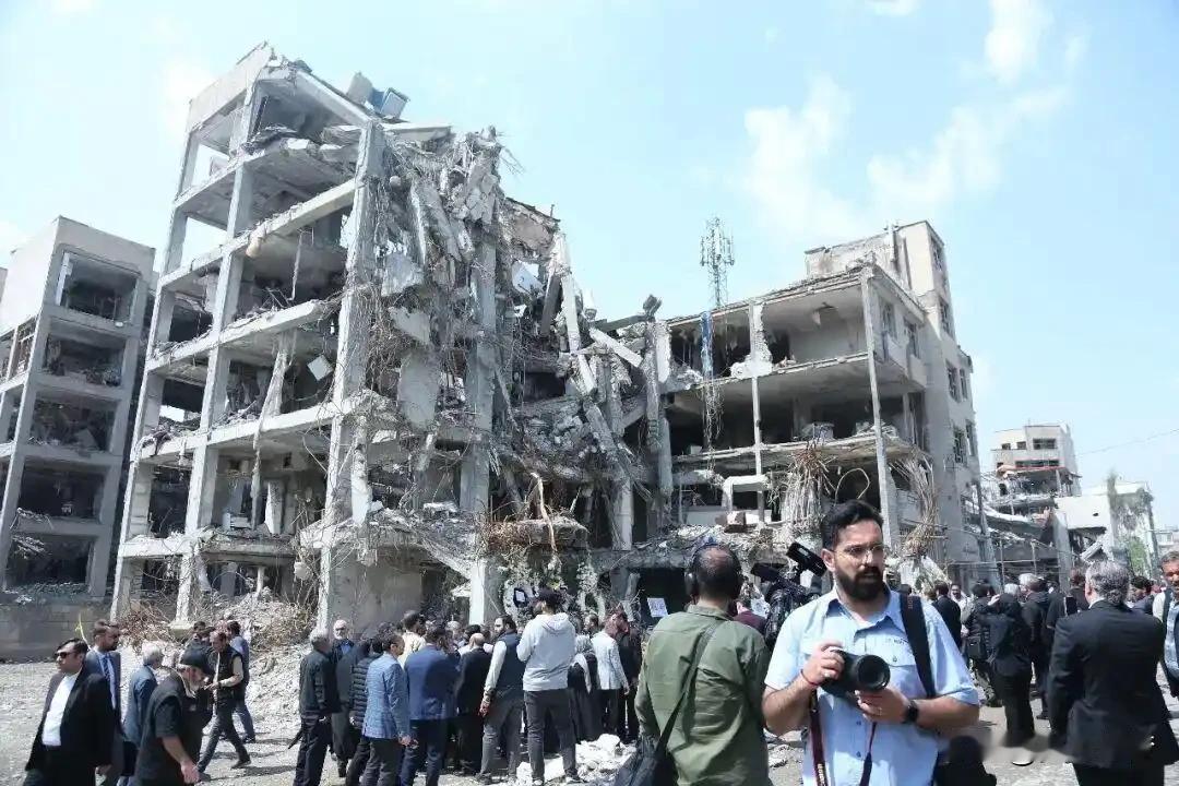 美国持续空袭伊朗，巴基斯坦中东国家处于两难境地？
           美军连续