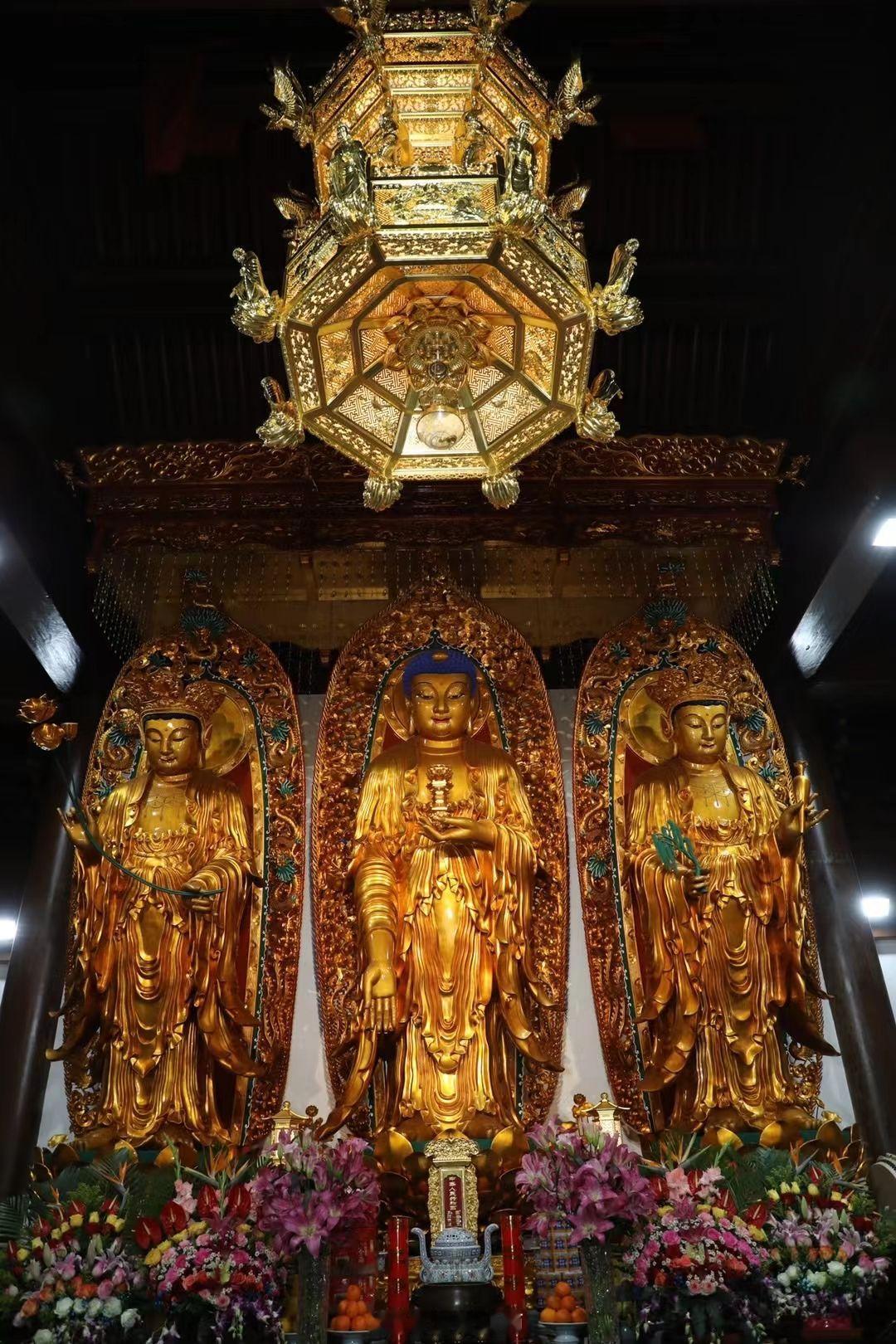 【平常語·甘露味】每个人都是过客，没有谁能陪谁走到最后。父母、伴侣、子女、朋友，