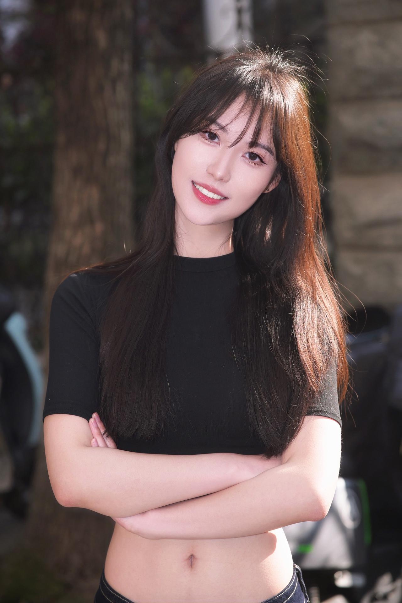 黎黄陂路搭讪活泼开朗的小姐姐一枚，很温柔也很配合我🥹
 📷：尼康z30
✨：