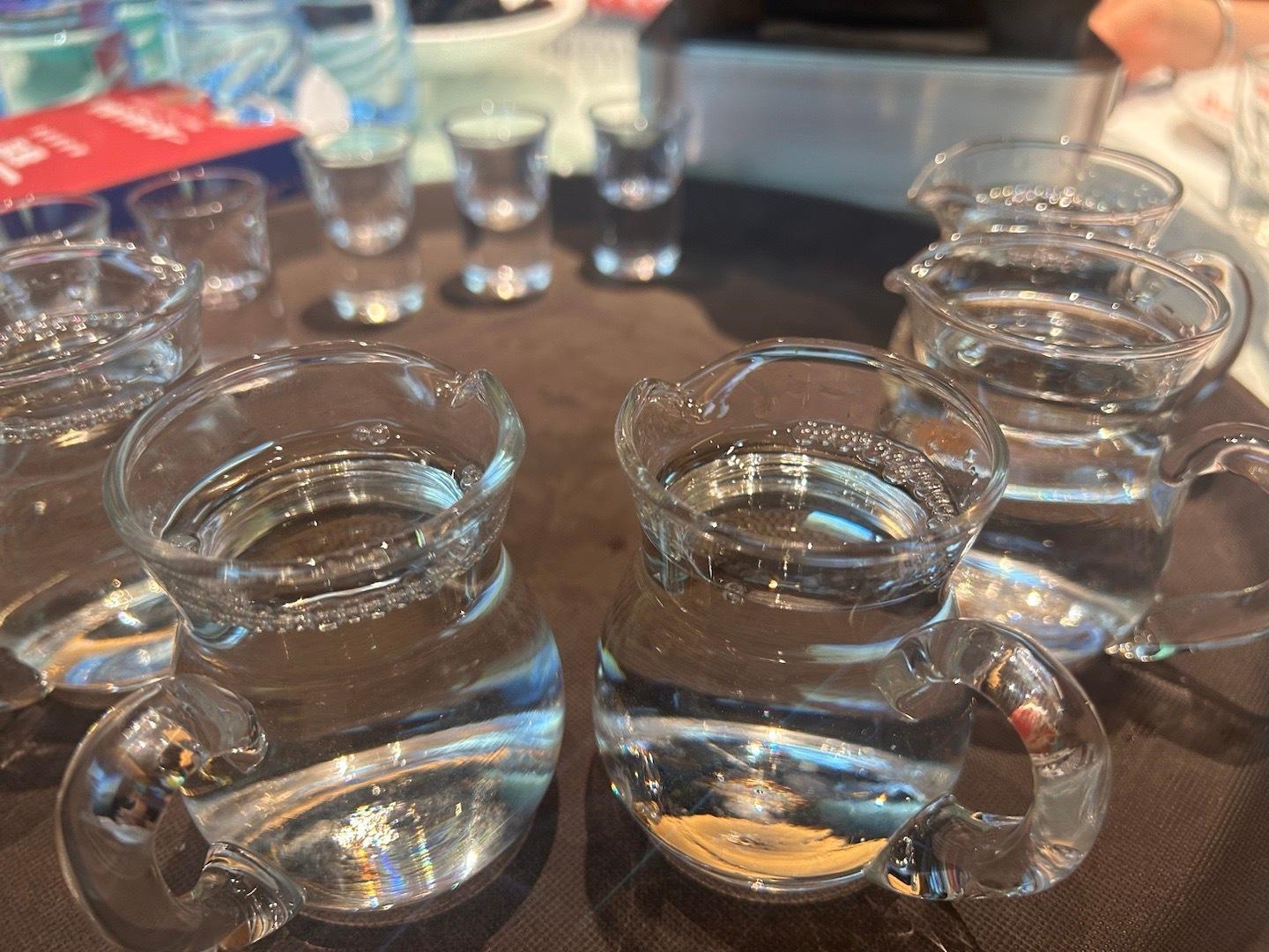 饮酒啦 [开学季][开学季]    睡到现在才醒 ​​​