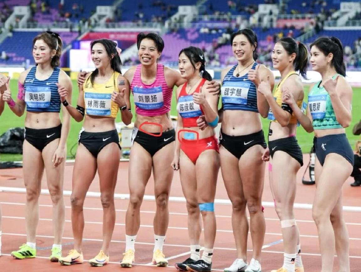 选手冲线了，解说还在喊“吴艳妮加速了”；刘景扬拿了冠军，过了几秒才被“勉强提起名