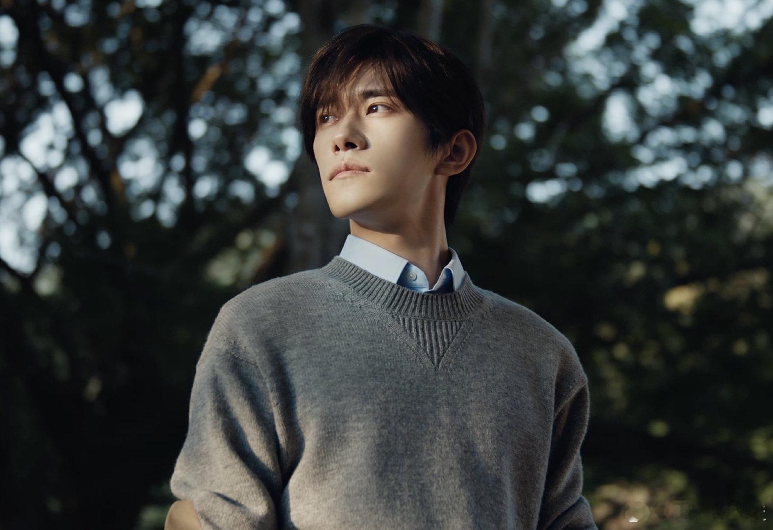 千玺陪你和更好的自己say嗨 易烊千玺的成长轨迹，就是一部「突破自我」的励志书！