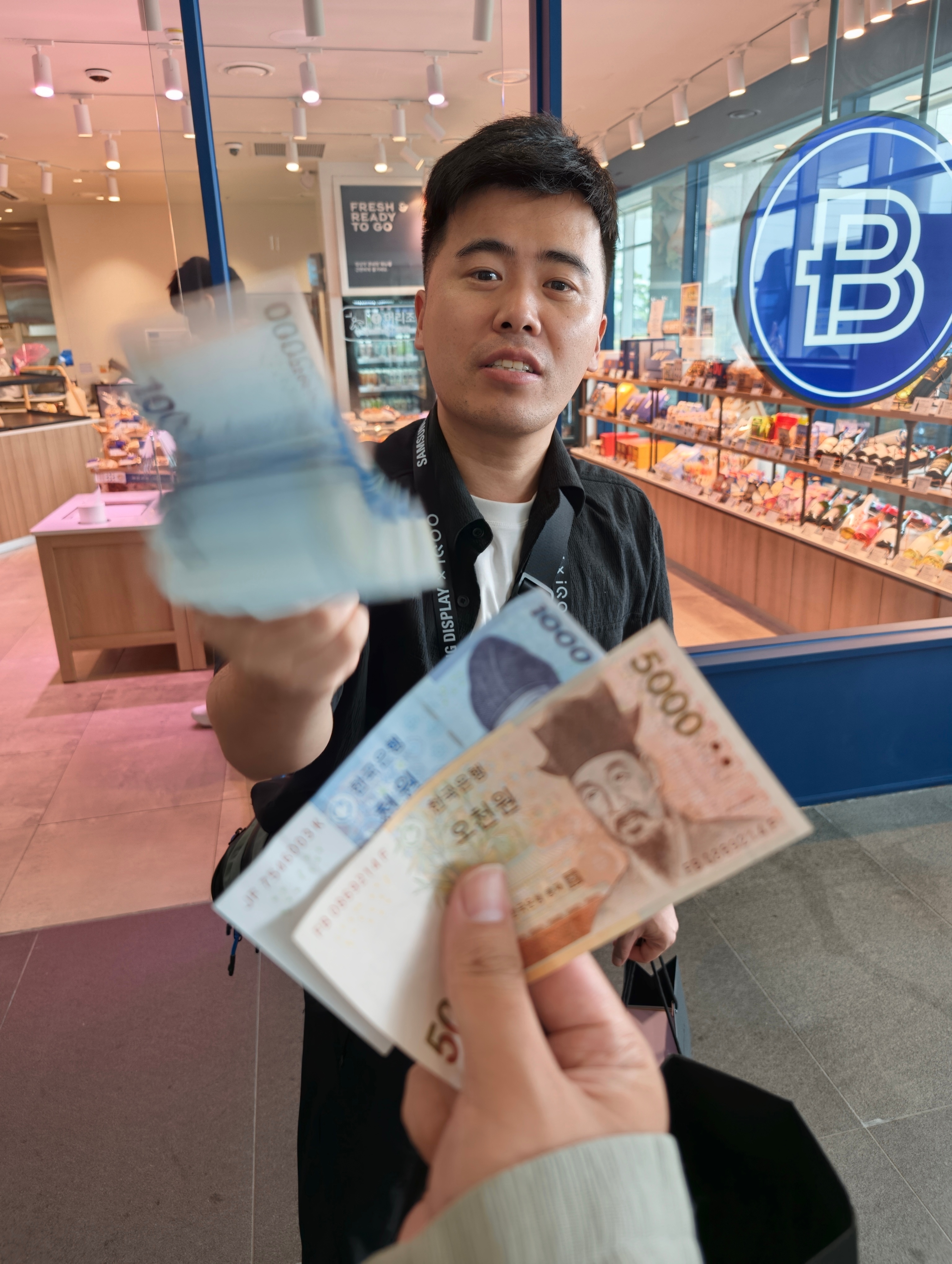 哥再多给点[doge]怎么骂都行！ ​​​