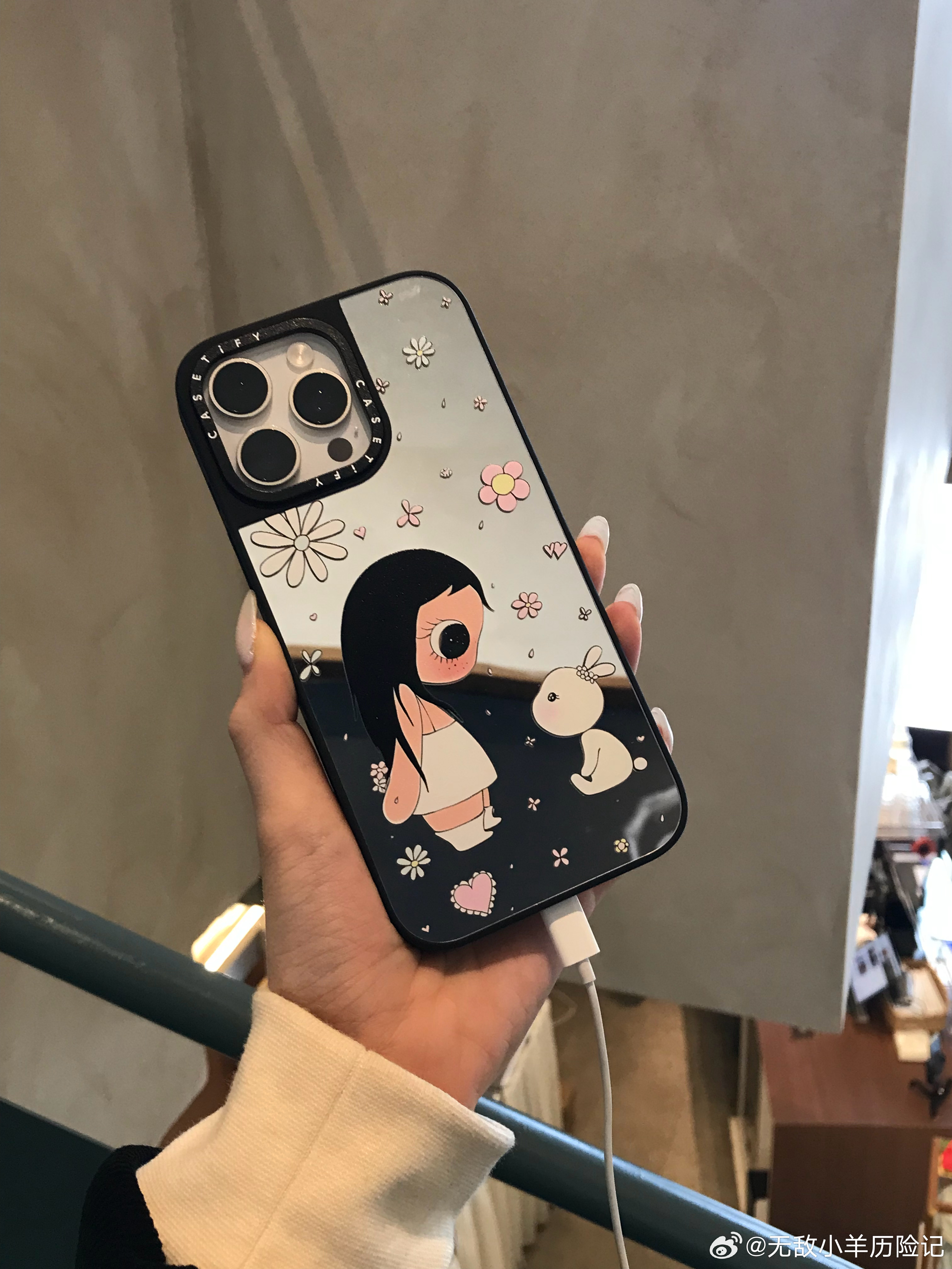 就这样炫耀我的小兔子手机壳…美萌之属兔看到这个根本抵抗不住 