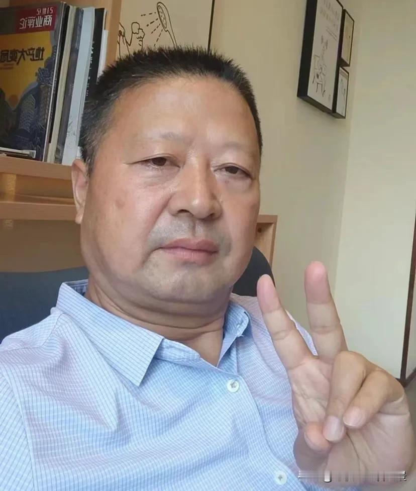 故事的开始总是极其温柔，想用最初的心陪你走最远的路，可是结尾却往往配不上开头。人