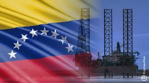 委内瑞拉的石油储量虽然大，但是主要是重质酸性原油，这个油的特点是油质稠密，像沥青