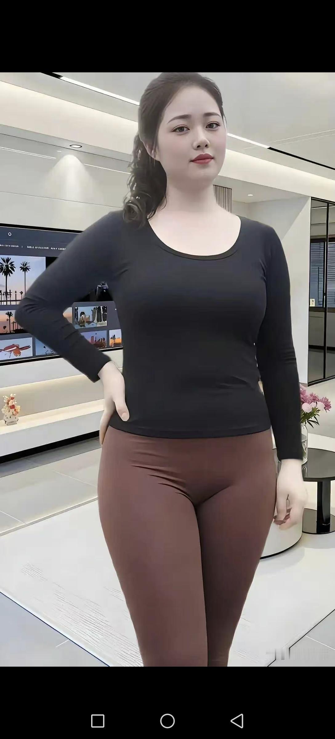 优雅气质穿搭，黑色上衣搭配棕色紧身裤，简约时尚！👗👠