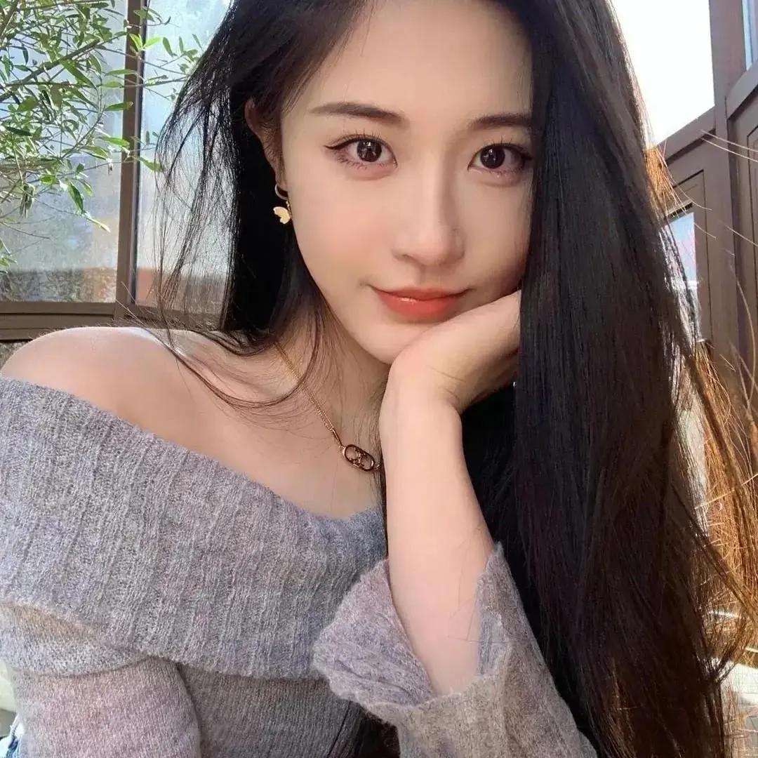 温柔优雅的午后时光，与阳光相伴的美好瞬间。秋日清新照 居家浪漫下午茶 温柔小憩 