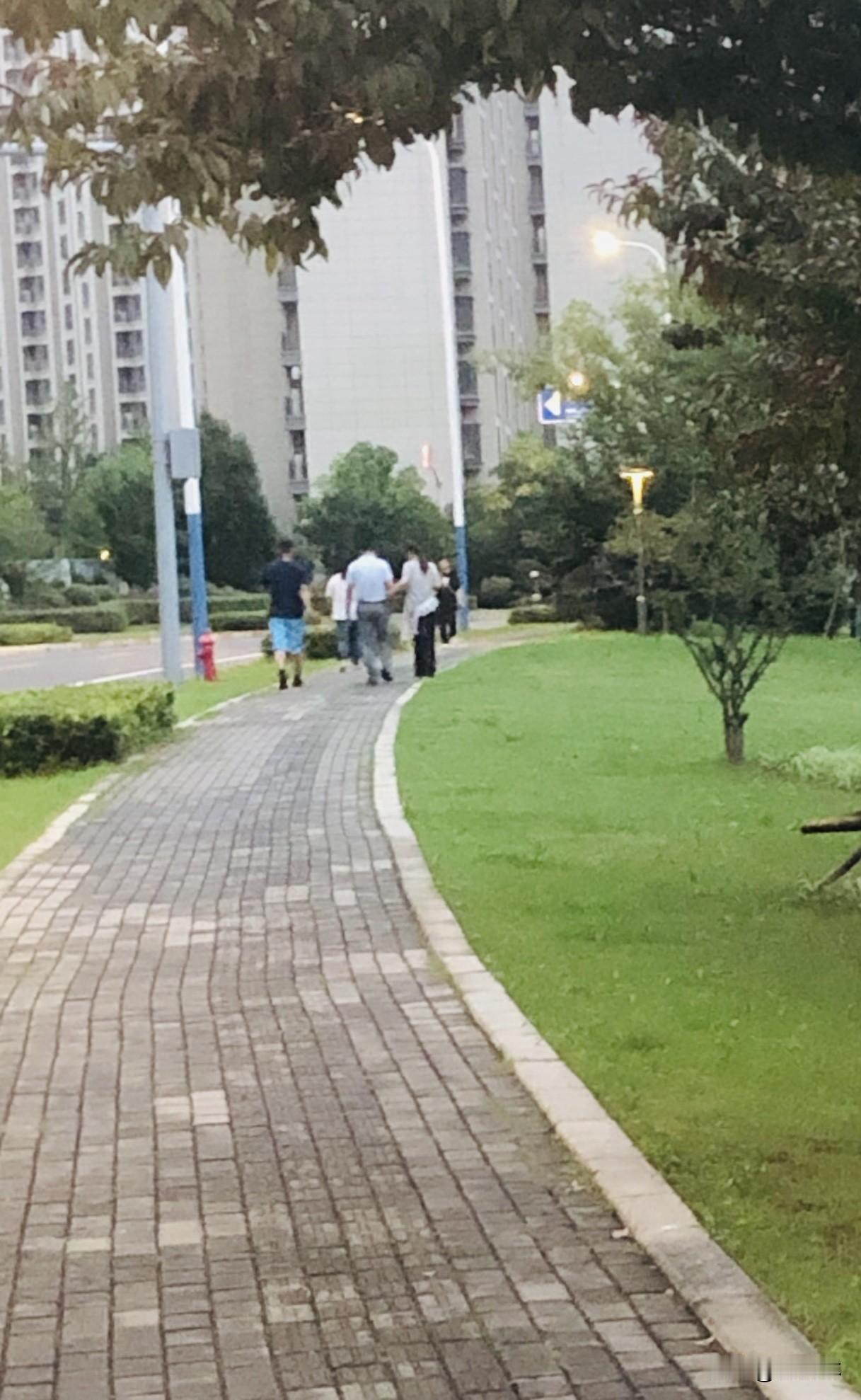 作者互动季我参加这次平台作者互动季几天了，觉得很暖心，打破读者和创作者之间的距离