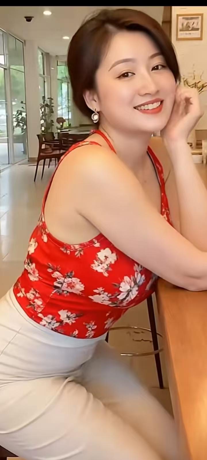 家境殷实人家，全职太太，宝妈一枚