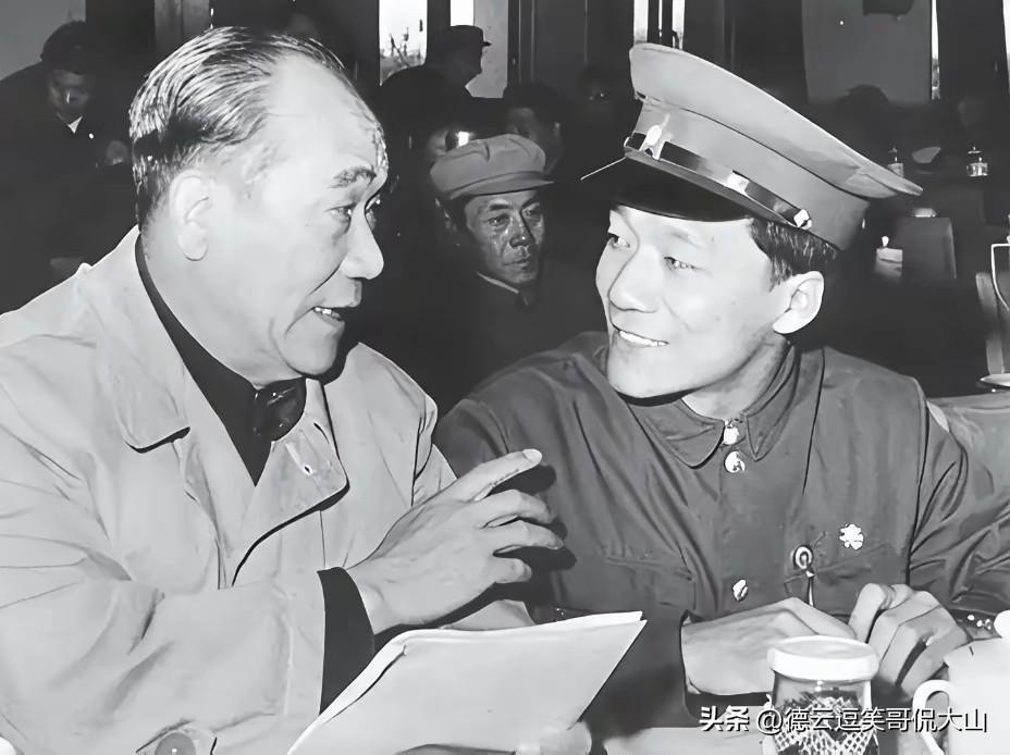 终于看懂侯宝林的远见！阻止爱子侯耀文拜师常宝华，根本不是看不起同行师弟！
多年来
