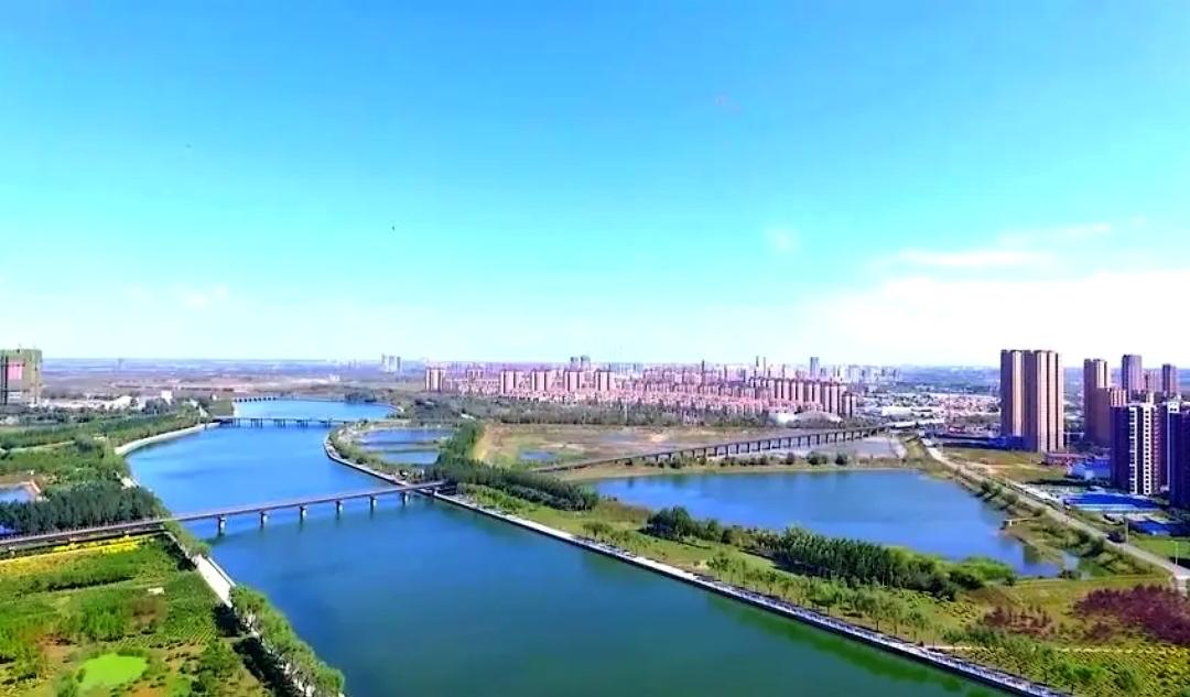 章台柳 · 饮马河

东河水，东河水。
细浪悠悠关塞外。
不息奔腾几百年，
守望
