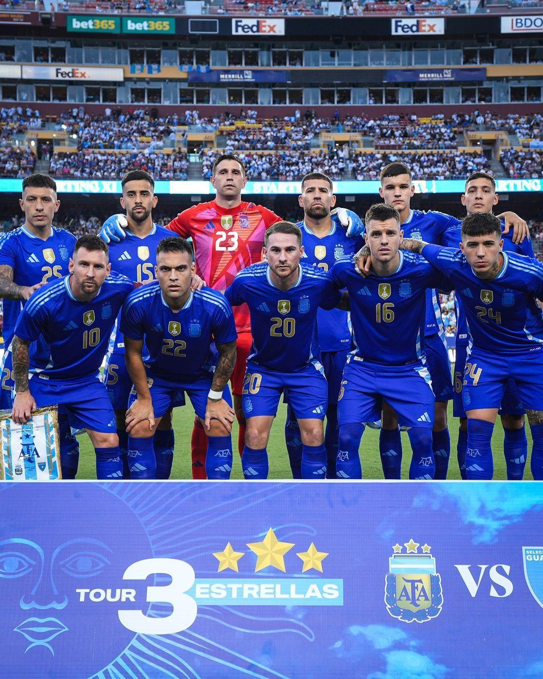 梅西Ins庆祝胜利：团结一致🇦🇷#梅西[超话]##阿根廷4比1危地马拉##梅