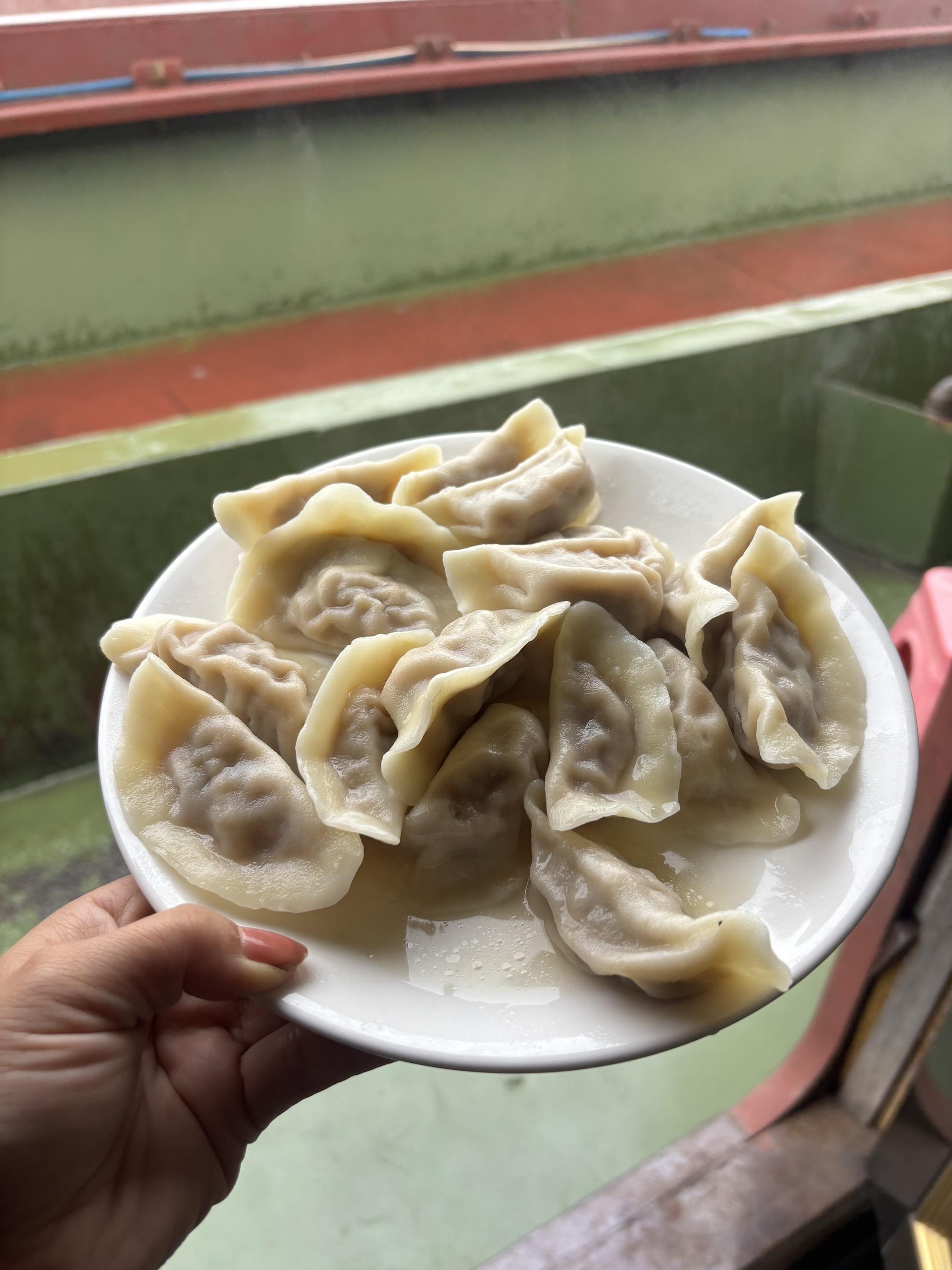 冬至最大的念想 就是家里一盘热腾腾的饺子.